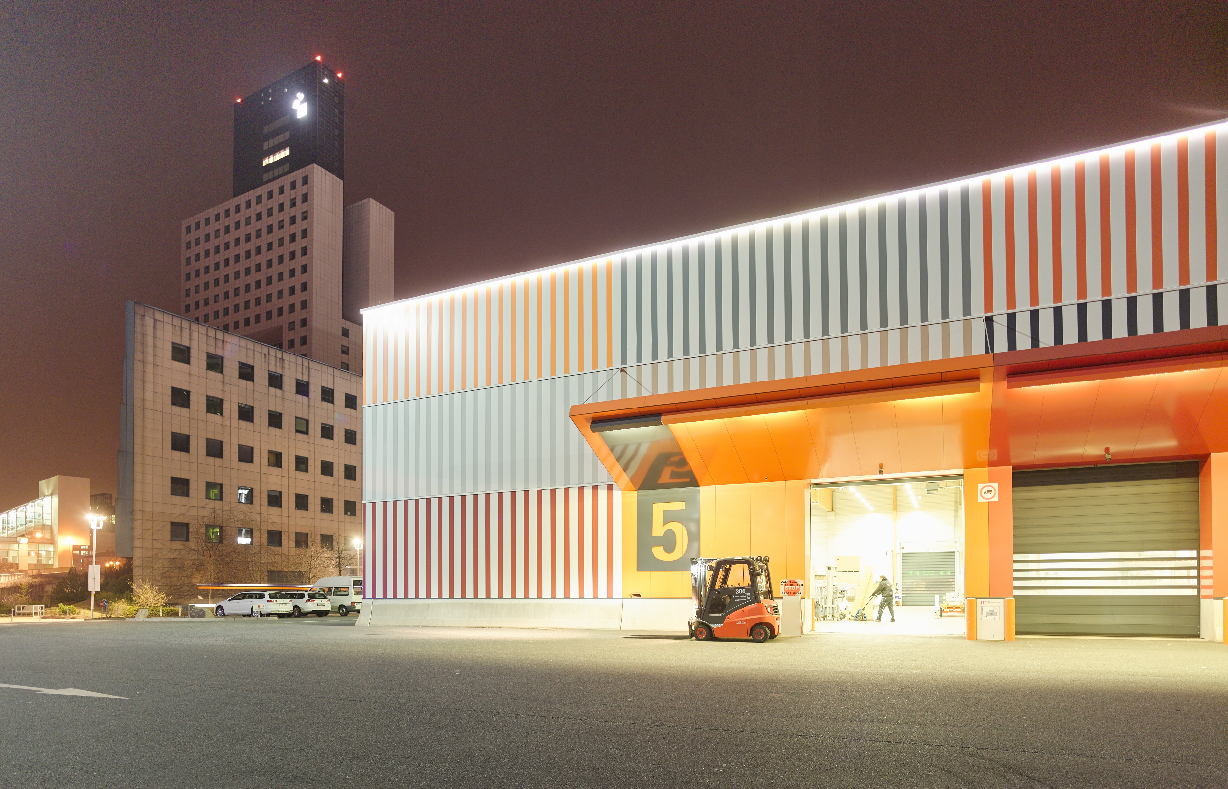 Cargo Center